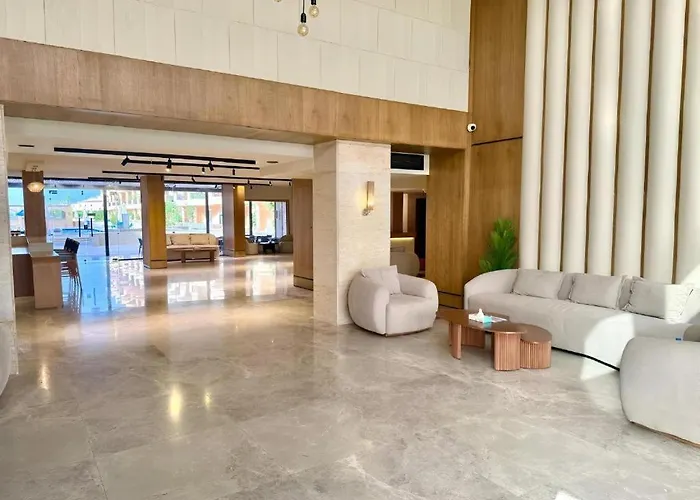 Aparthotel Selena Bay Luxury With Private - Trip Of A Lifetime